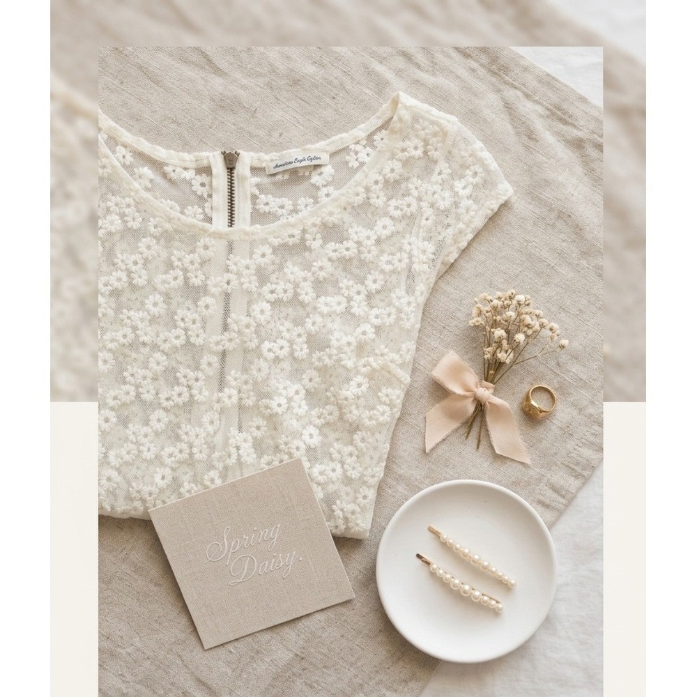 American Eagle Coquette Cream‎ Daisy Lace Sheer Peplum Top Women's M
